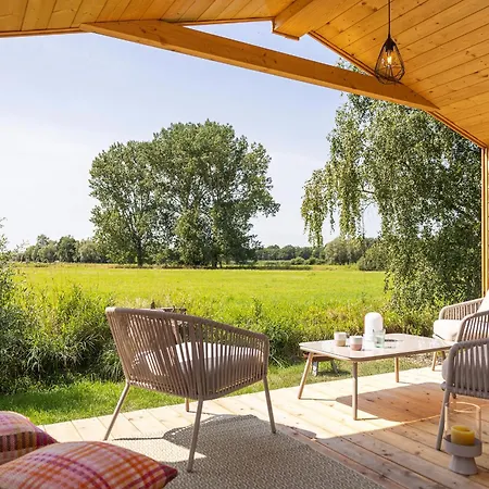 110 Tiny House Mit Traumhaftem Blick Ueber Wiese Hébergement de vacances *